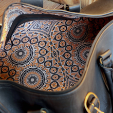 Load image into Gallery viewer, Travel Bag - ‘Khoisan’ Texas Black Leather
